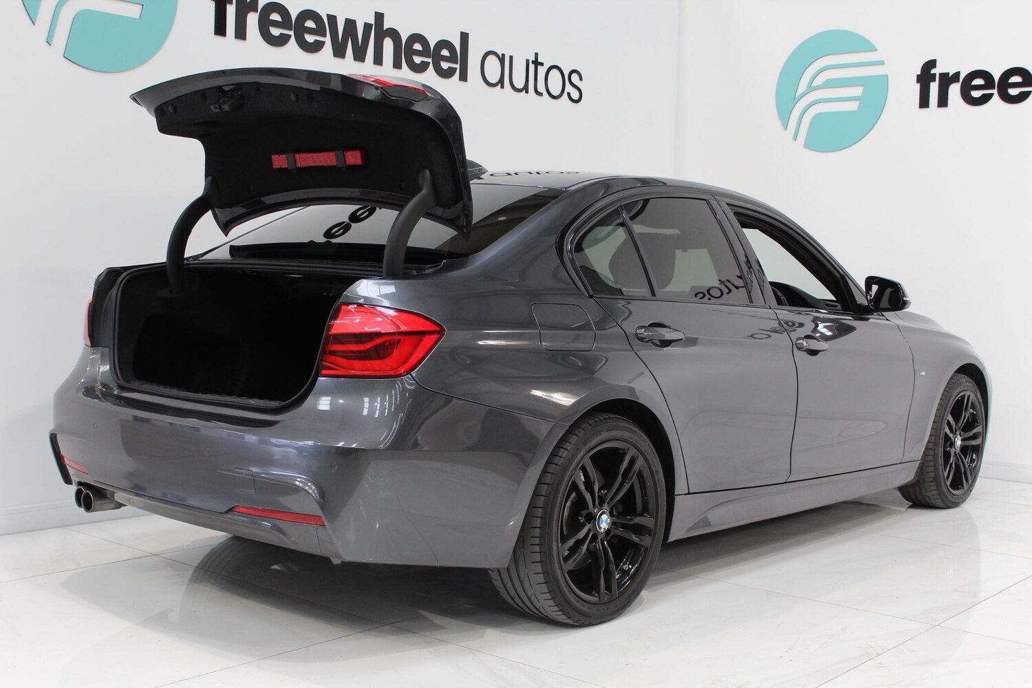 Used BMW 3 Series 2017 for sale - 77908929: Photo 20