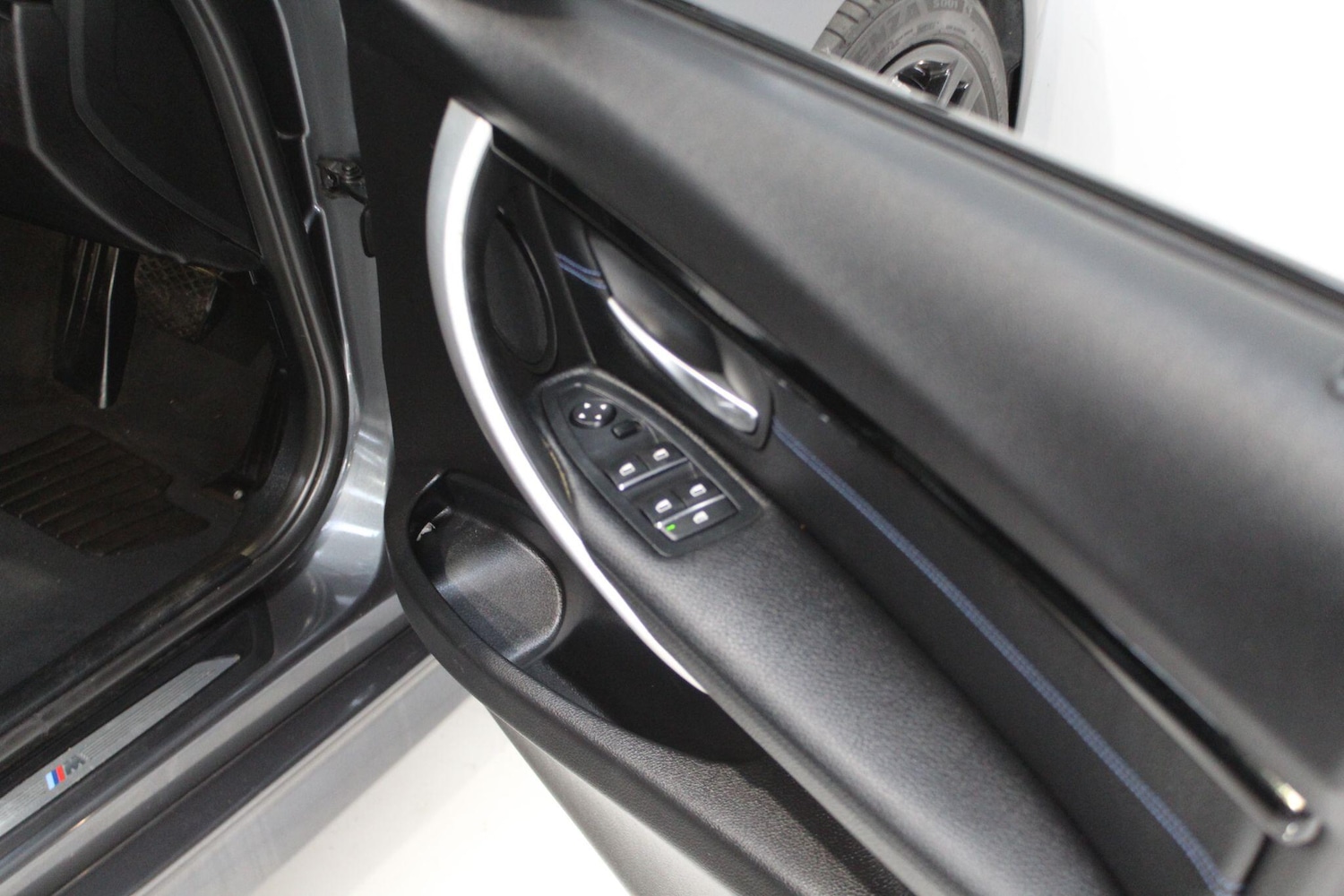 Used BMW 3 Series 2017 for sale - 77908929: Photo 35