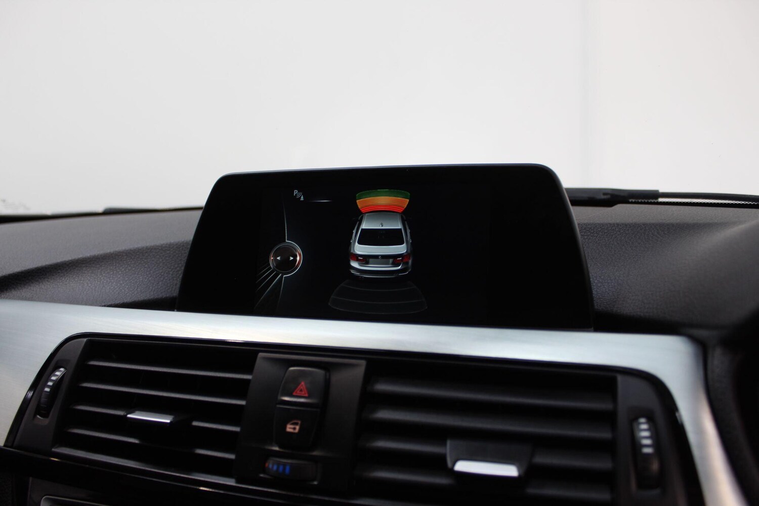 Used BMW 3 Series 2017 for sale - 77908929: Photo 61