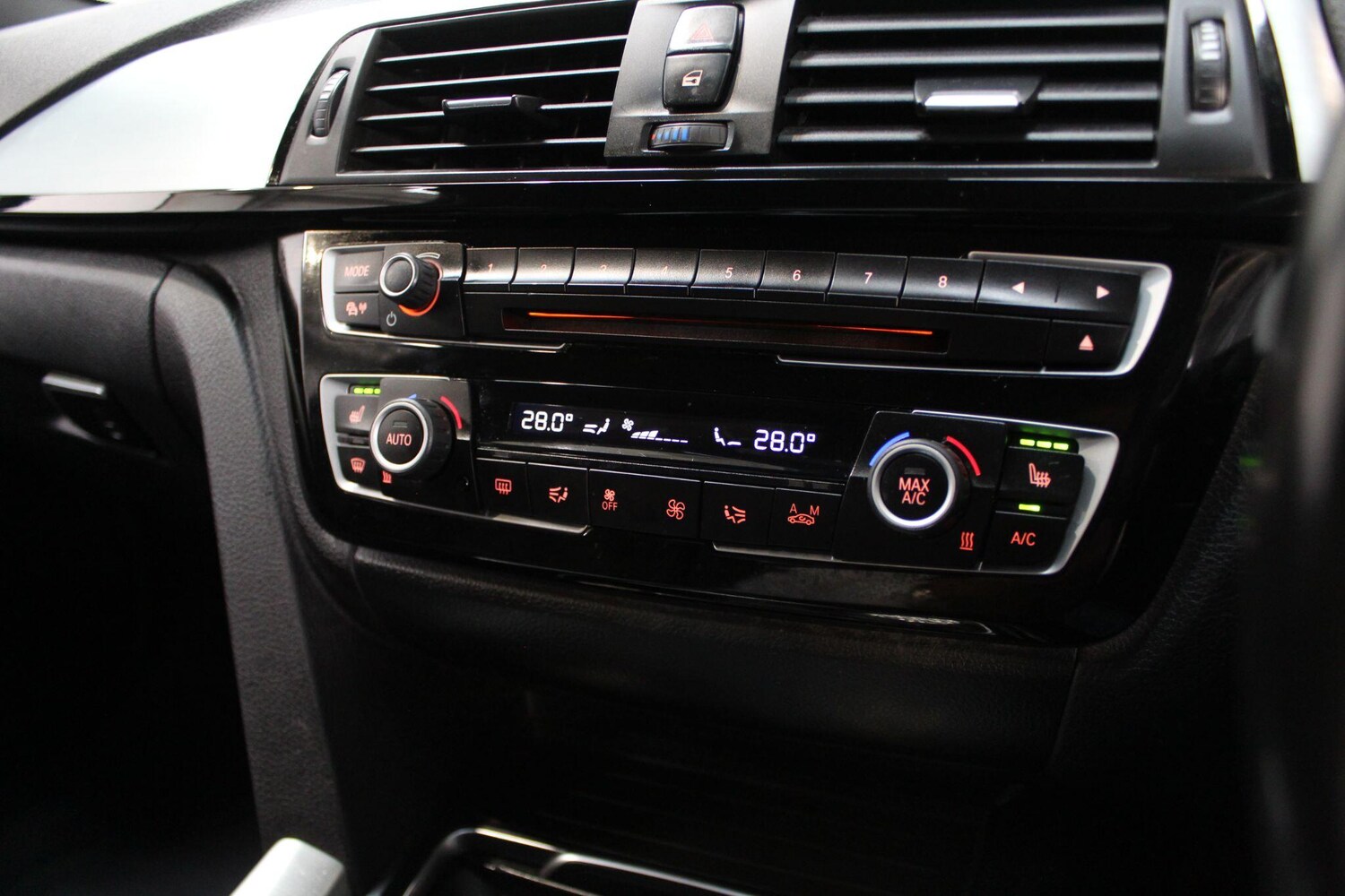 Used BMW 3 Series 2017 for sale - 77908929: Photo 63