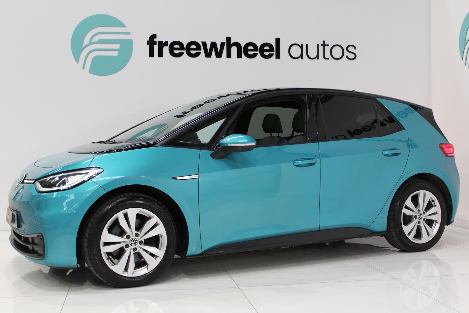 Used Volkswagen ID.3 for sale - 77909766: Photo 2