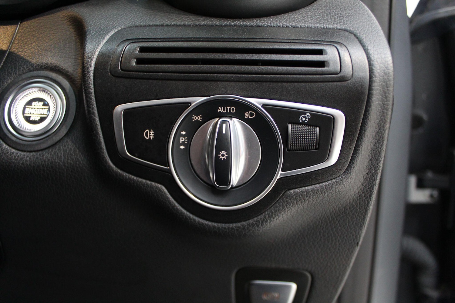 Used Mercedes-Benz GLC 2021 for sale - 78086028: Photo 41