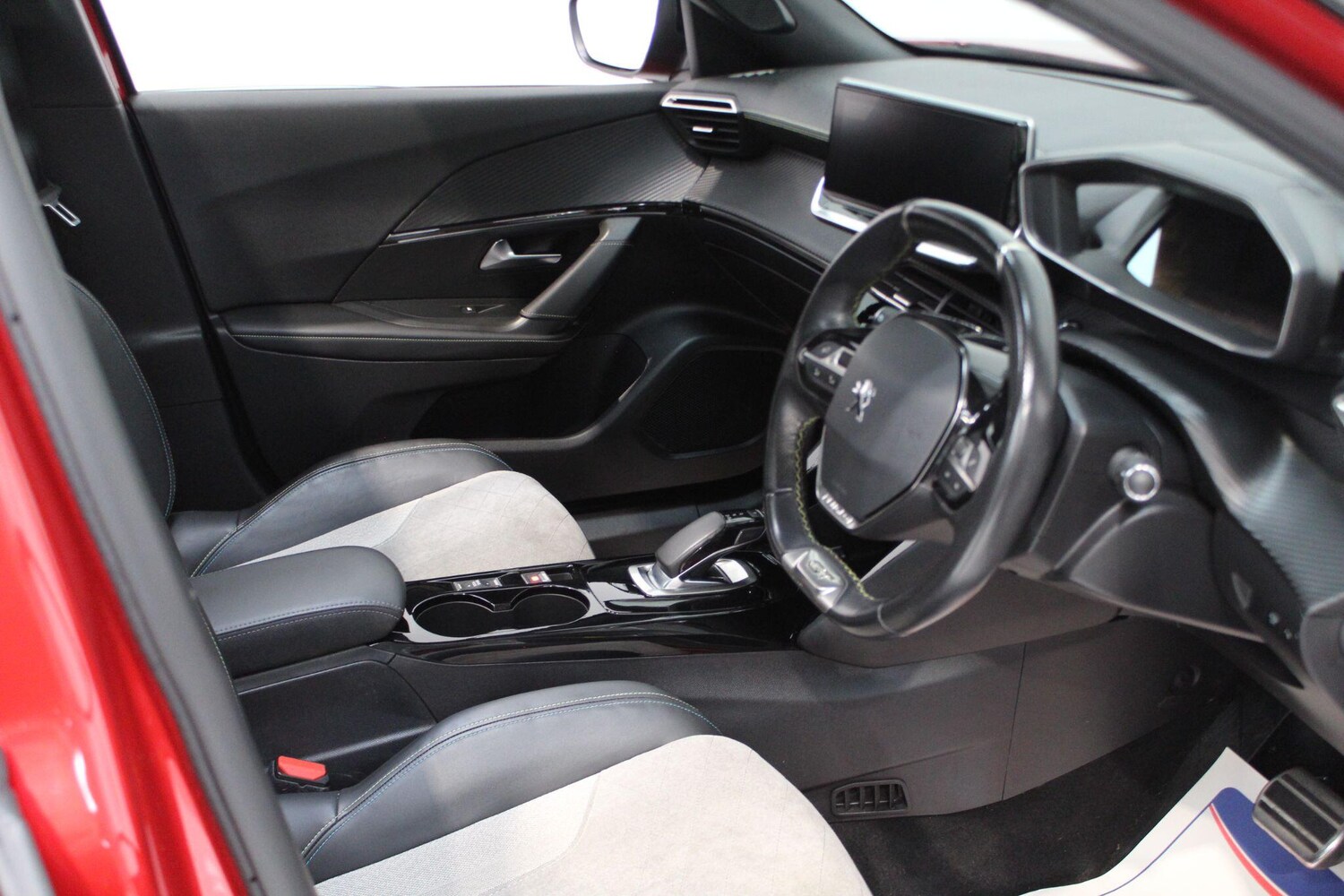 Used Peugeot 2008 2021 for sale - 77908919: Photo 41