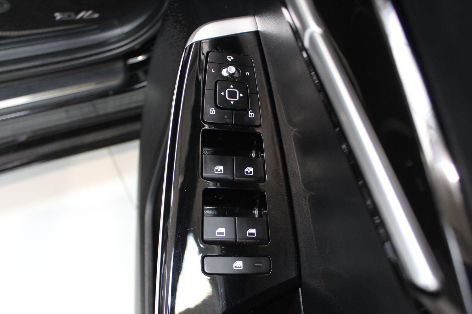 Used Kia EV6 for sale - 77925331: Photo 46