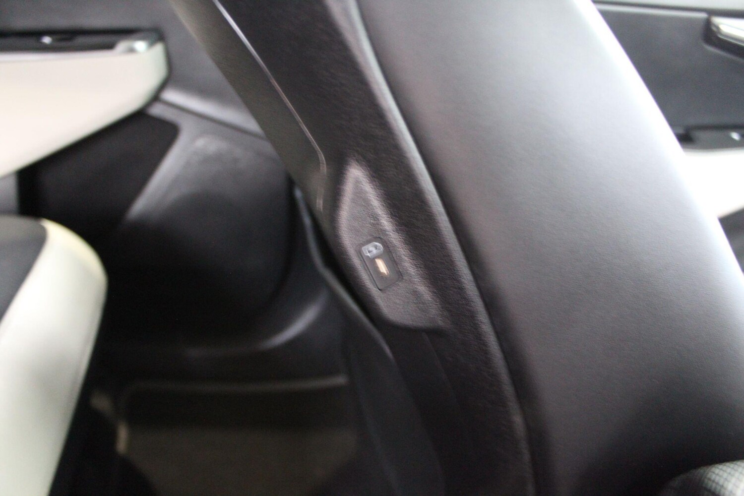 Used Kia EV6 for sale - 77925331: Photo 81