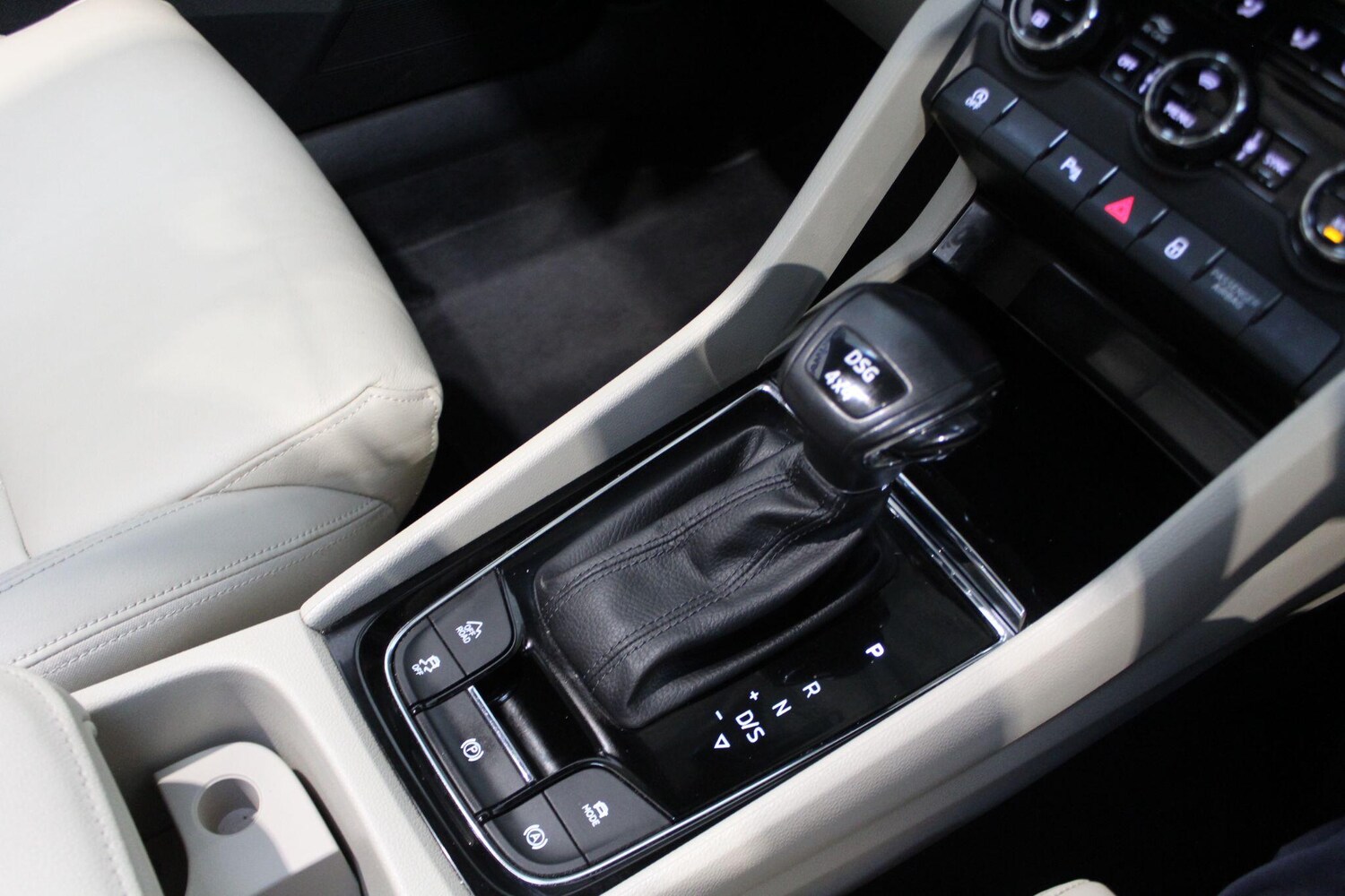 Used Skoda Karoq for sale - 77908500: Photo 64