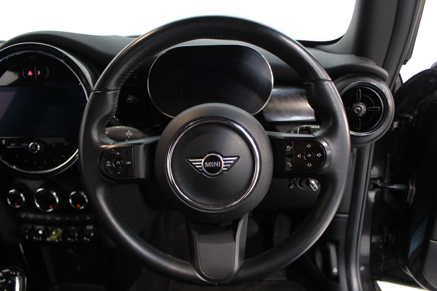 Used MINI Hatch 2021 for sale - 78205104: Photo 43