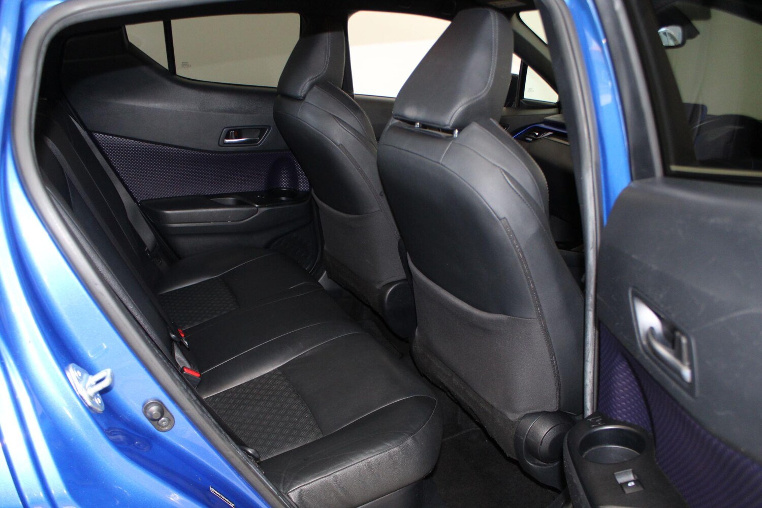 Used Toyota C-HR for sale - 77909603: Photo 24