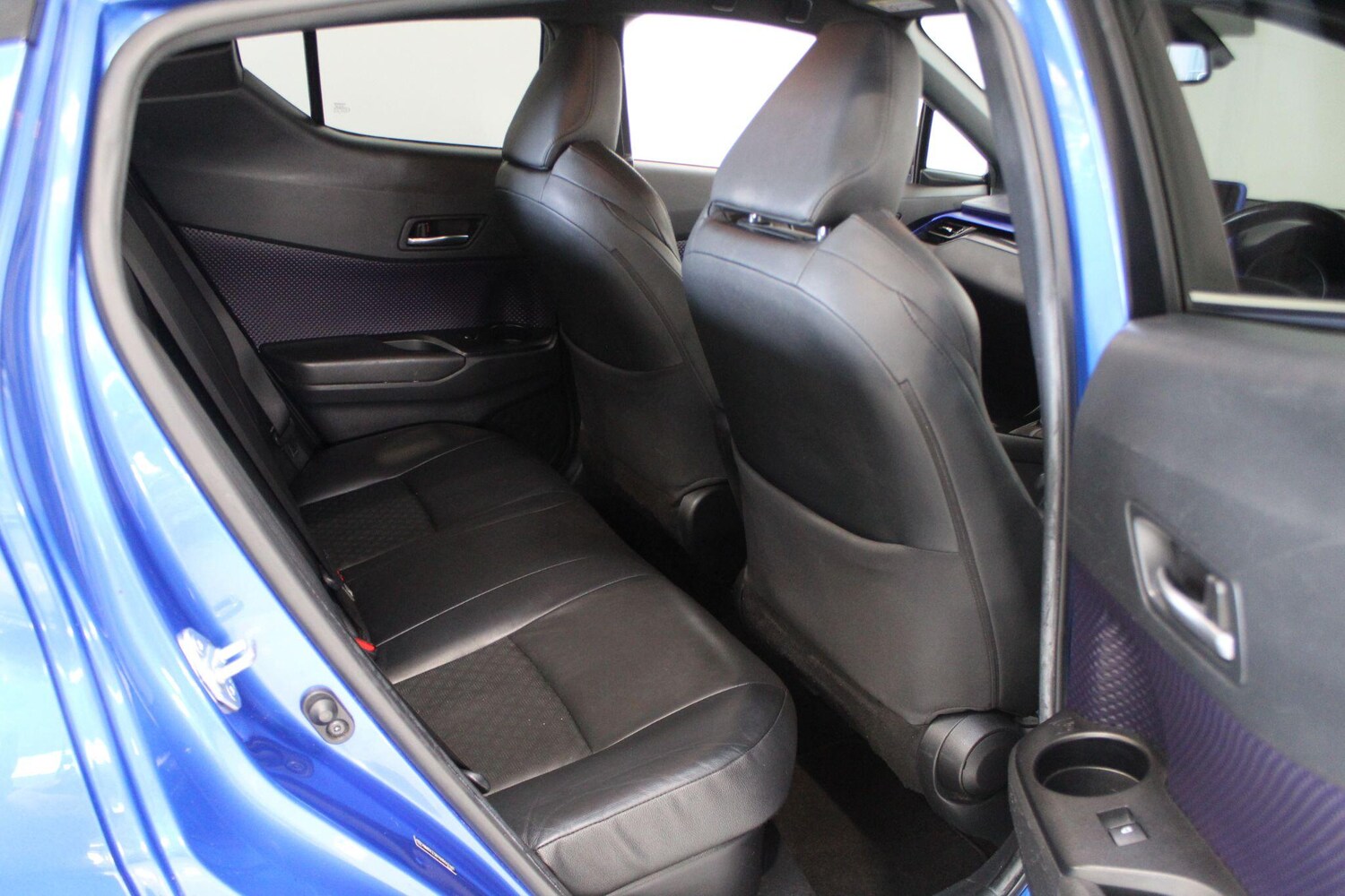 Used Toyota C-HR for sale - 77909603: Photo 25