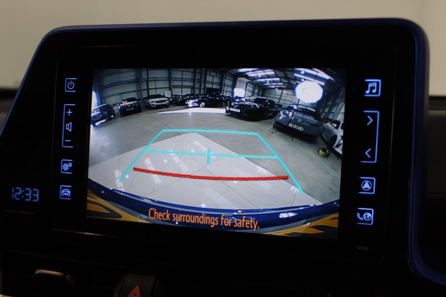 Used Toyota C-HR for sale - 77909603: Photo 61