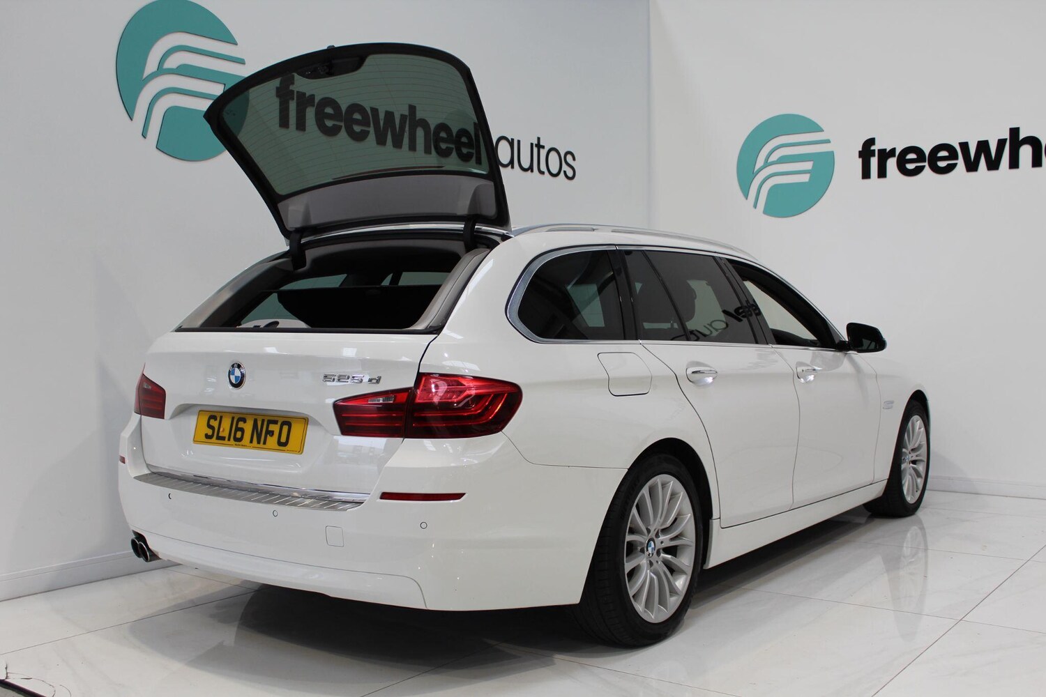 Used BMW 5 Series 2016 for sale - 77908729: Photo 20