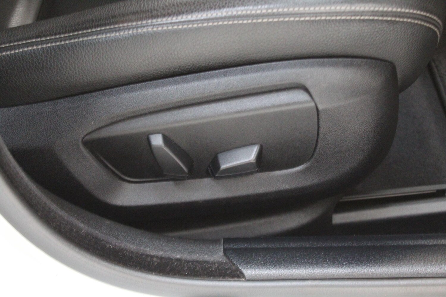 Used BMW 5 Series 2016 for sale - 77908729: Photo 42