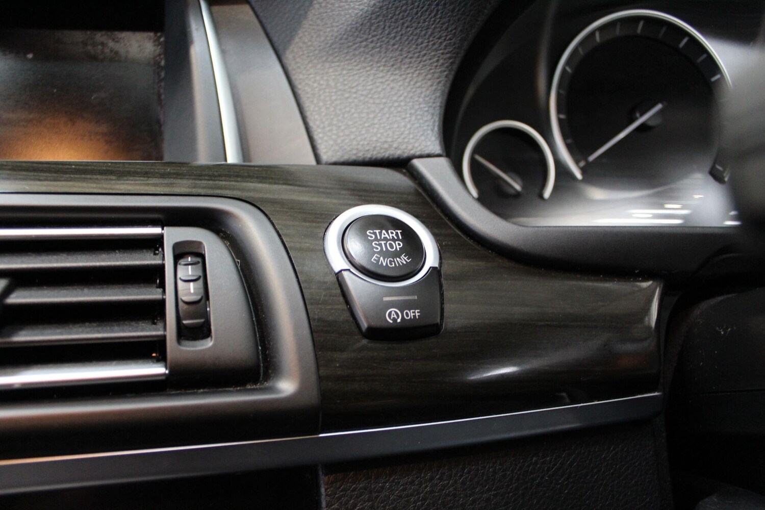 Used BMW 5 Series 2016 for sale - 77908729: Photo 49