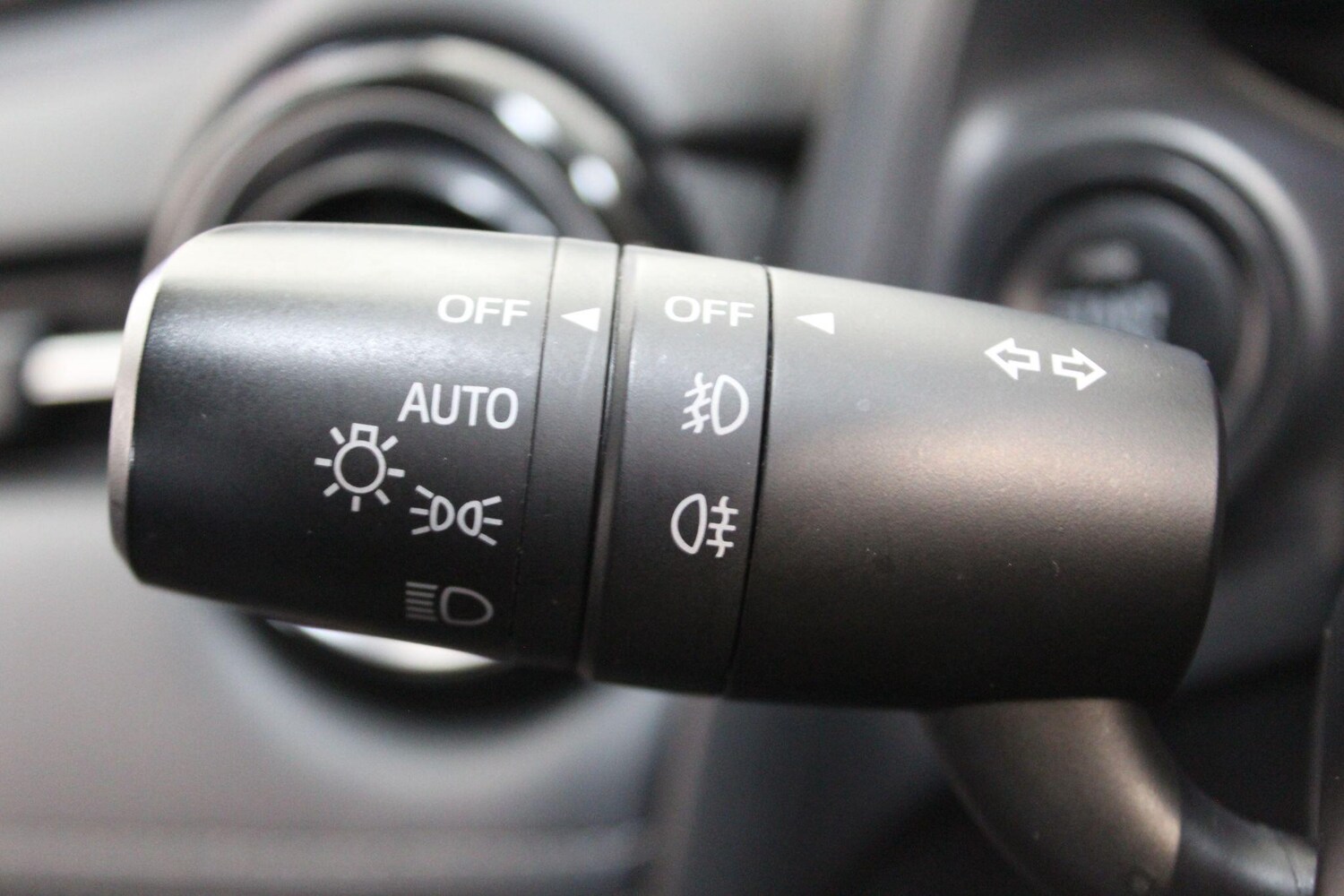 Used Mazda Mazda2 2019 for sale - 77909242: Photo 57