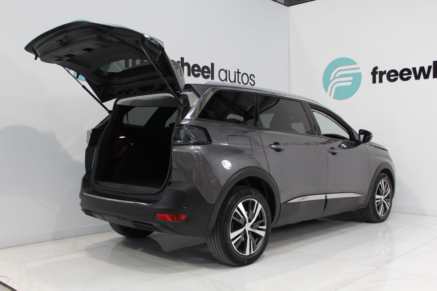 Used Peugeot 5008 2021 for sale - 77908898: Photo 23