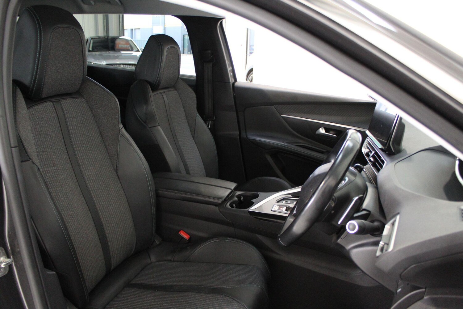 Used Peugeot 5008 2021 for sale - 77908898: Photo 39