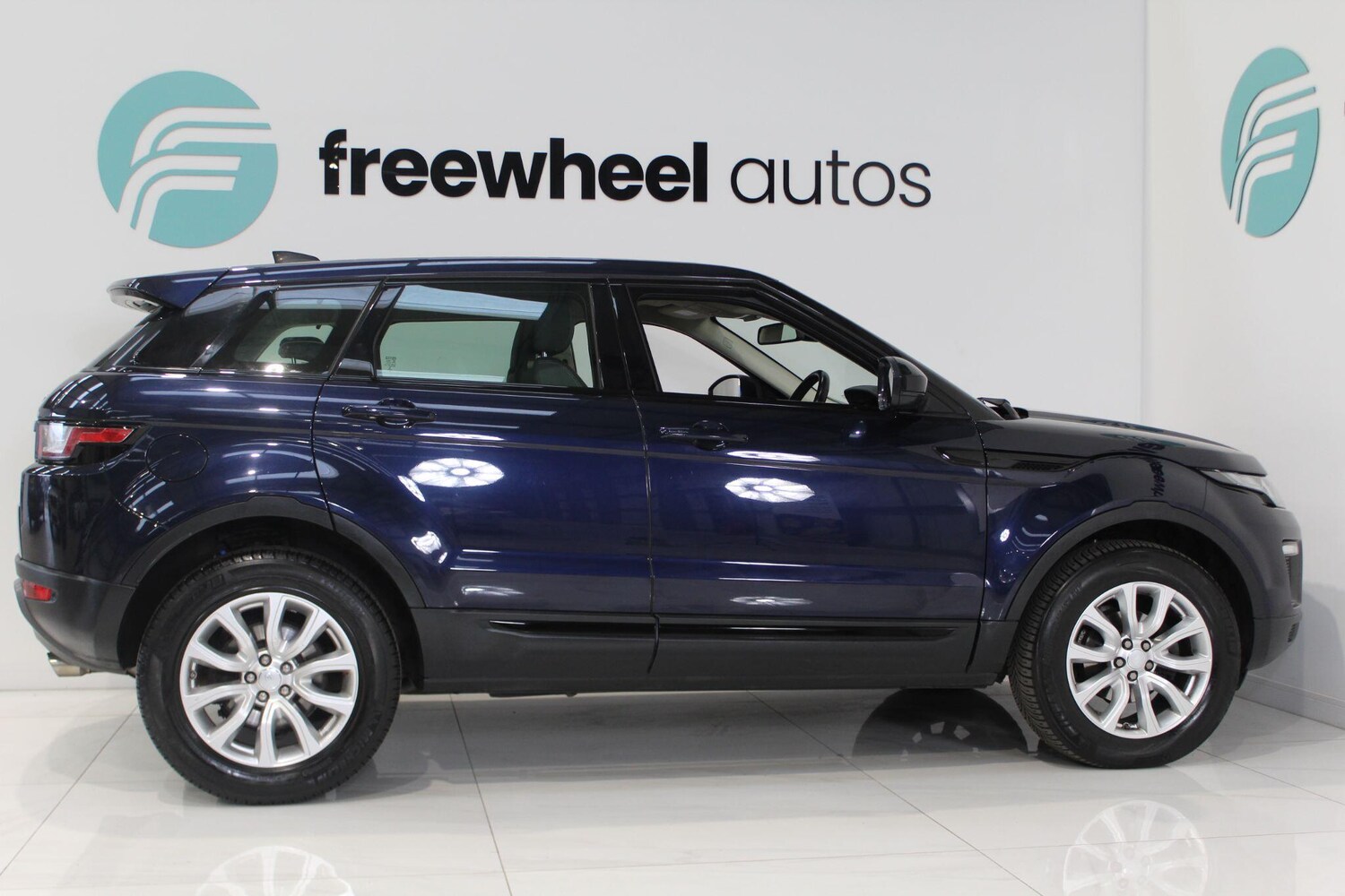 Used Land Rover Range Rover Evoque for sale - 77909045: Photo 16