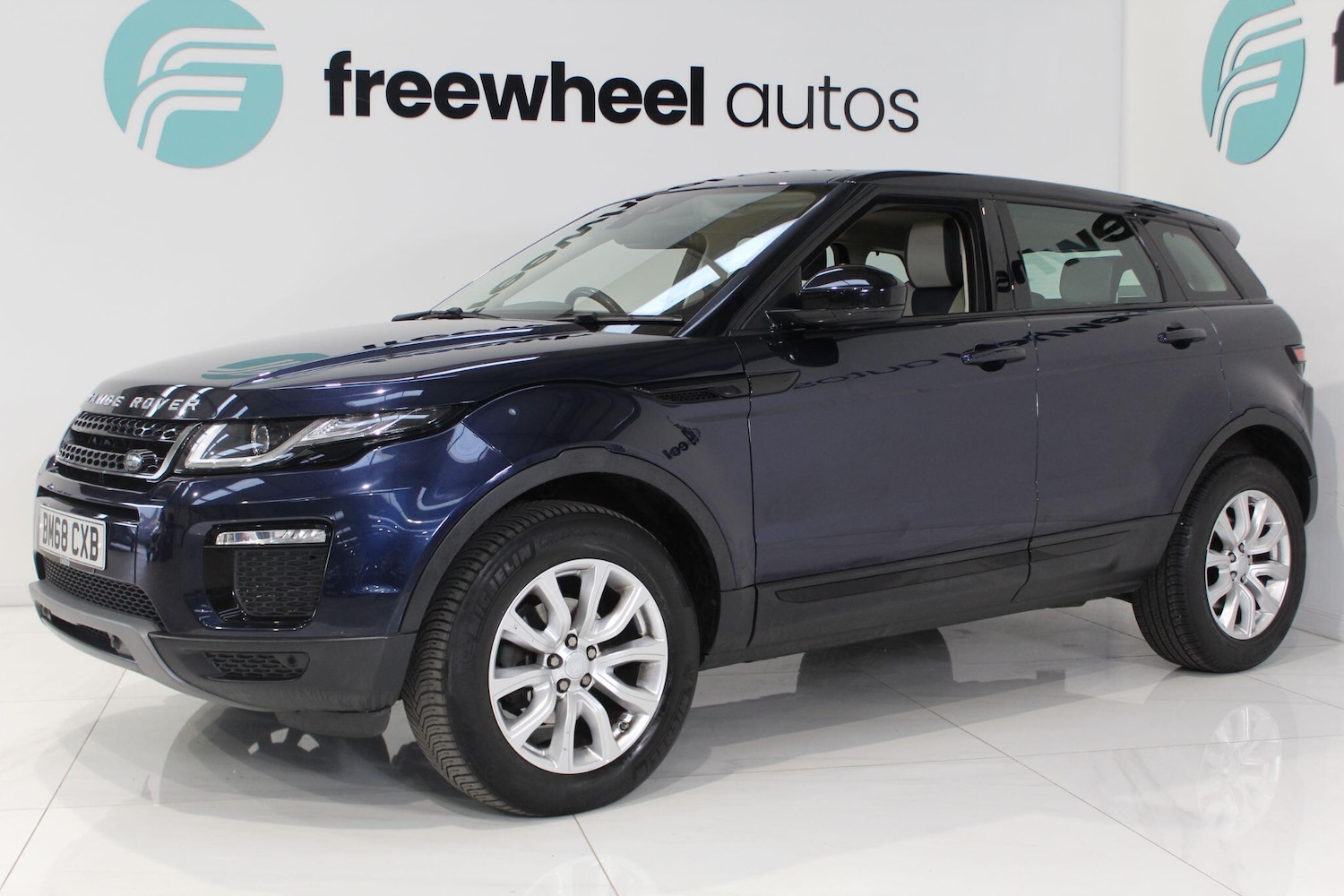 Used Land Rover Range Rover Evoque for sale - 77909045: Photo 3