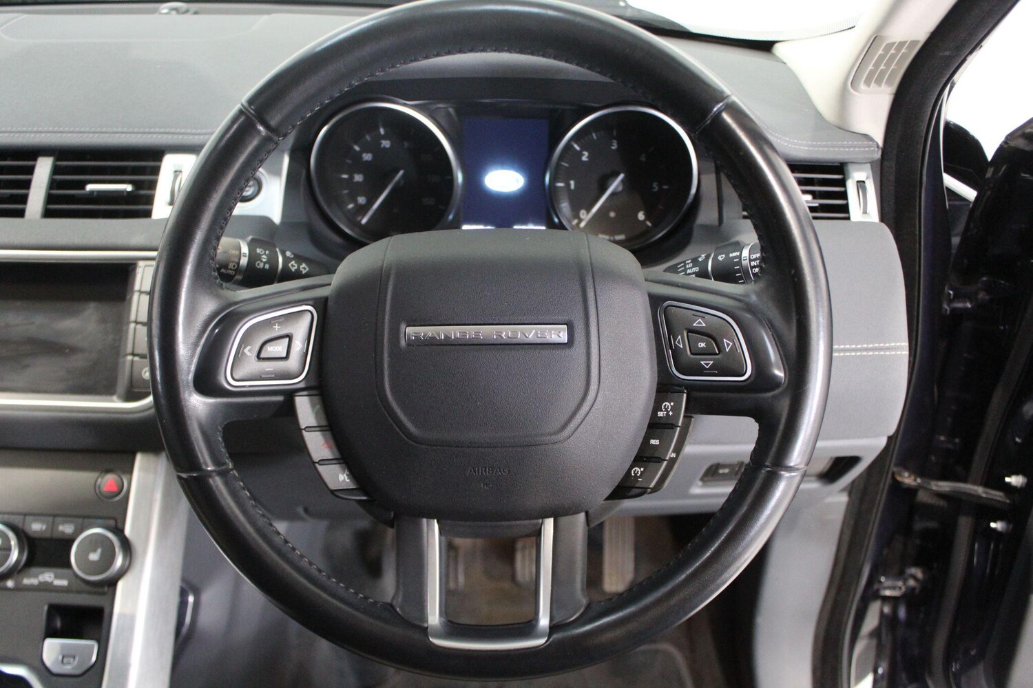 Used Land Rover Range Rover Evoque for sale - 77909045: Photo 39