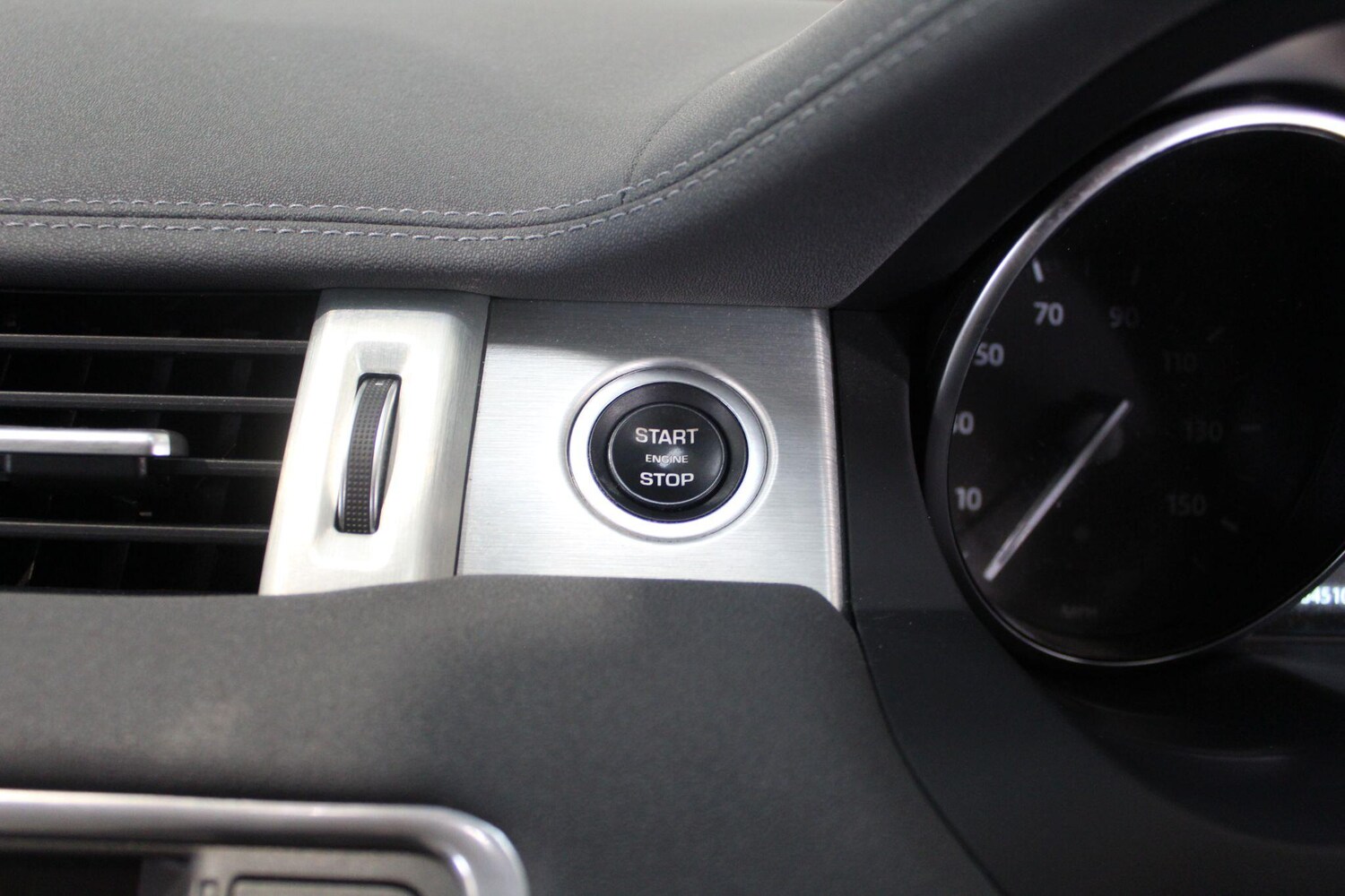 Used Land Rover Range Rover Evoque for sale - 77909045: Photo 42