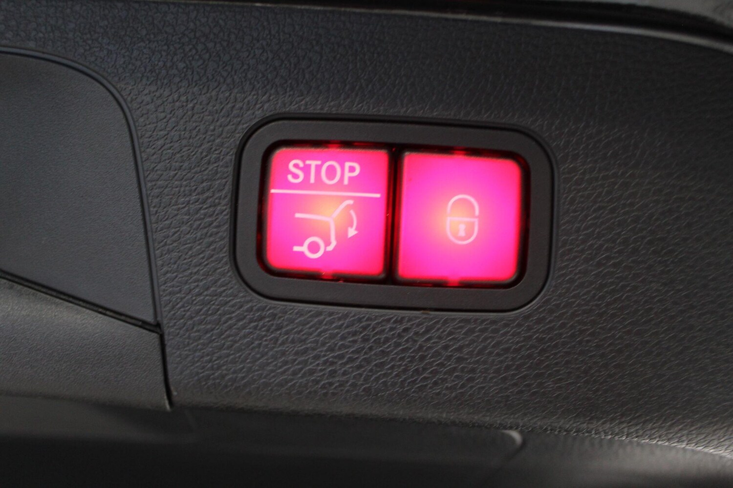 Used Mercedes-Benz EQC for sale - 77909407: Photo 31