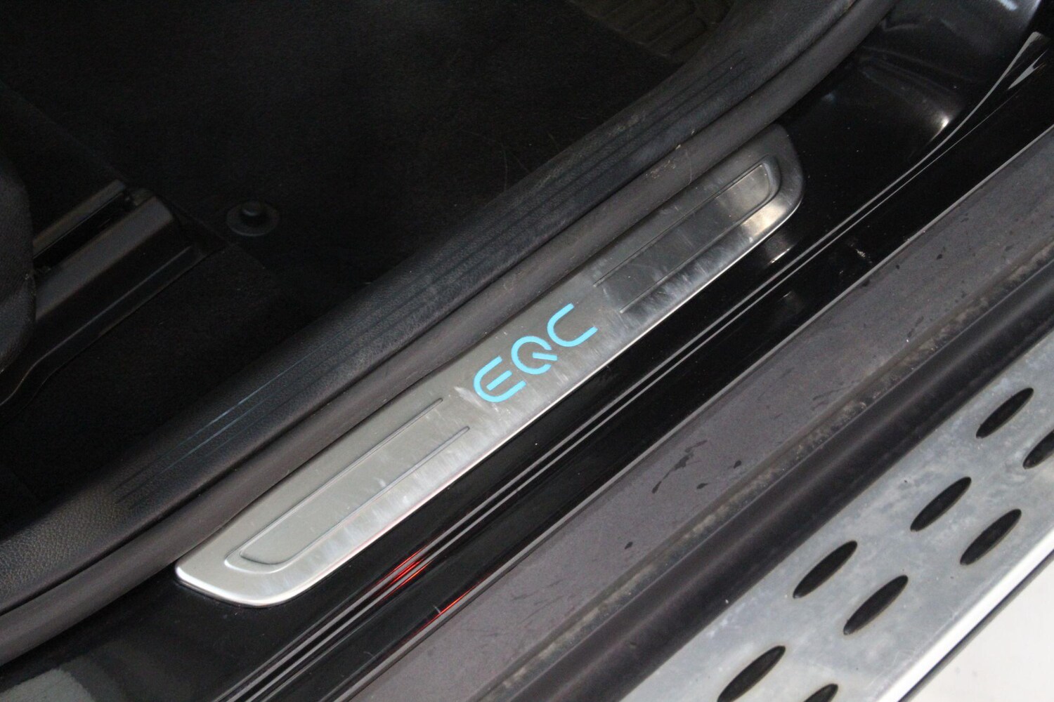 Used Mercedes-Benz EQC for sale - 77909407: Photo 44