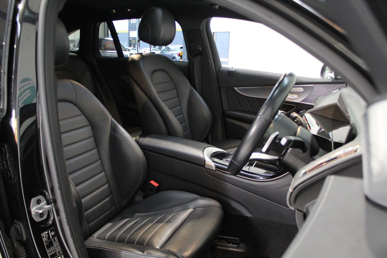 Used Mercedes-Benz EQC for sale - 77909407: Photo 46