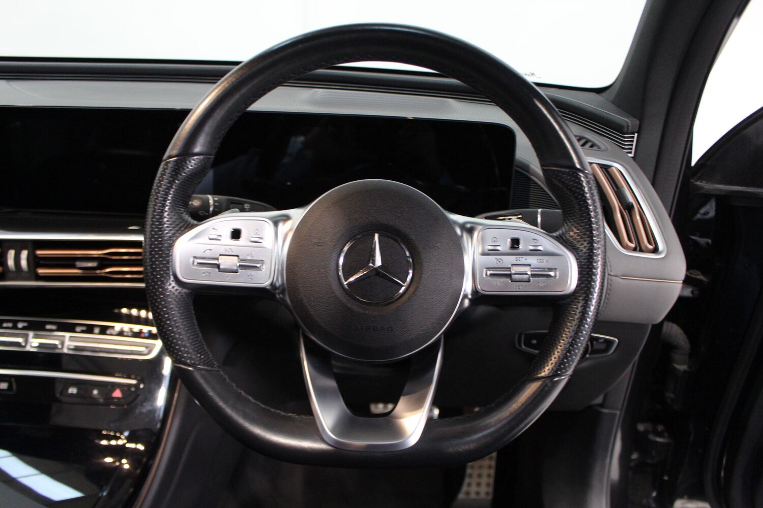 Used Mercedes-Benz EQC for sale - 77909407: Photo 47