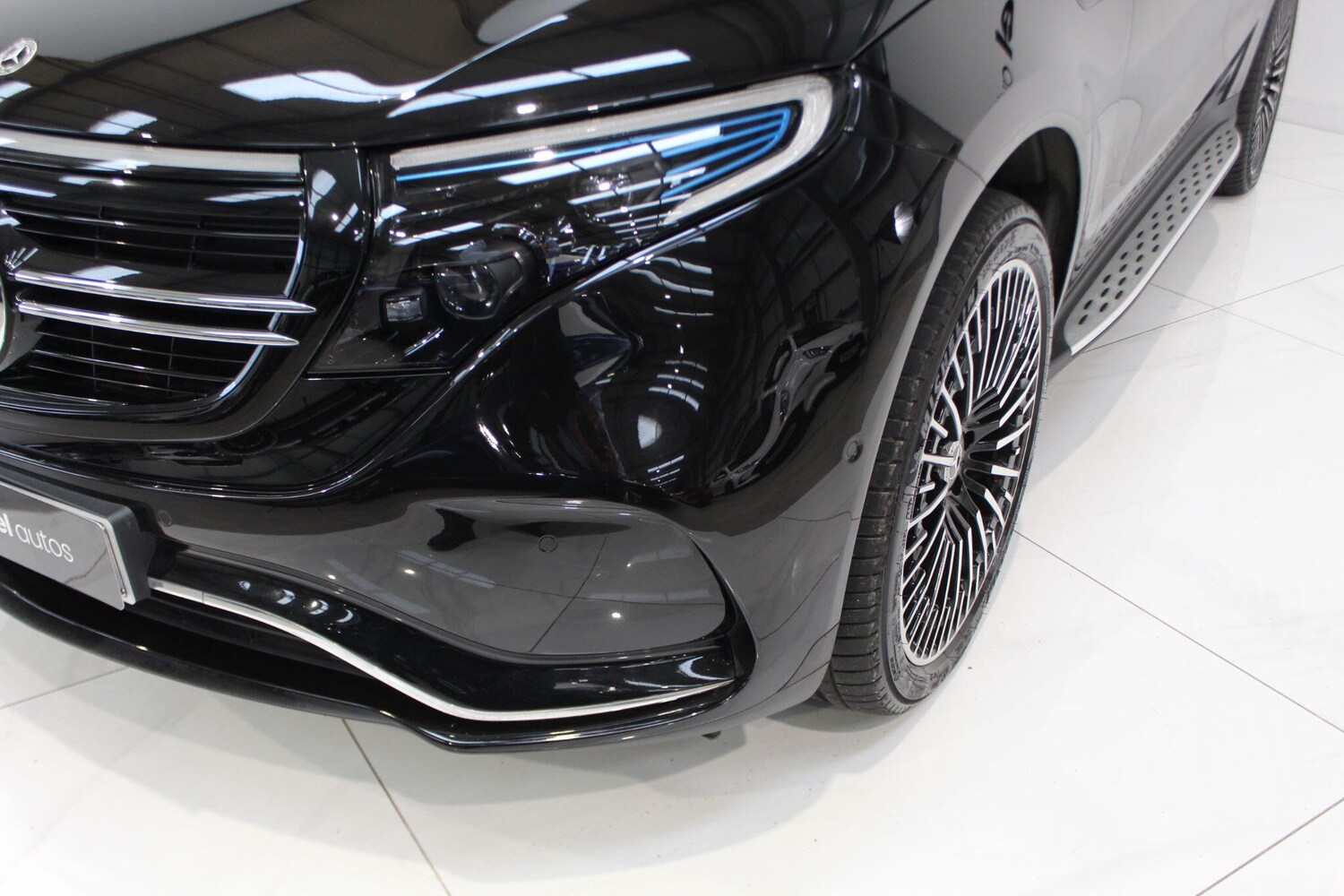 Used Mercedes-Benz EQC for sale - 77909407: Photo 8