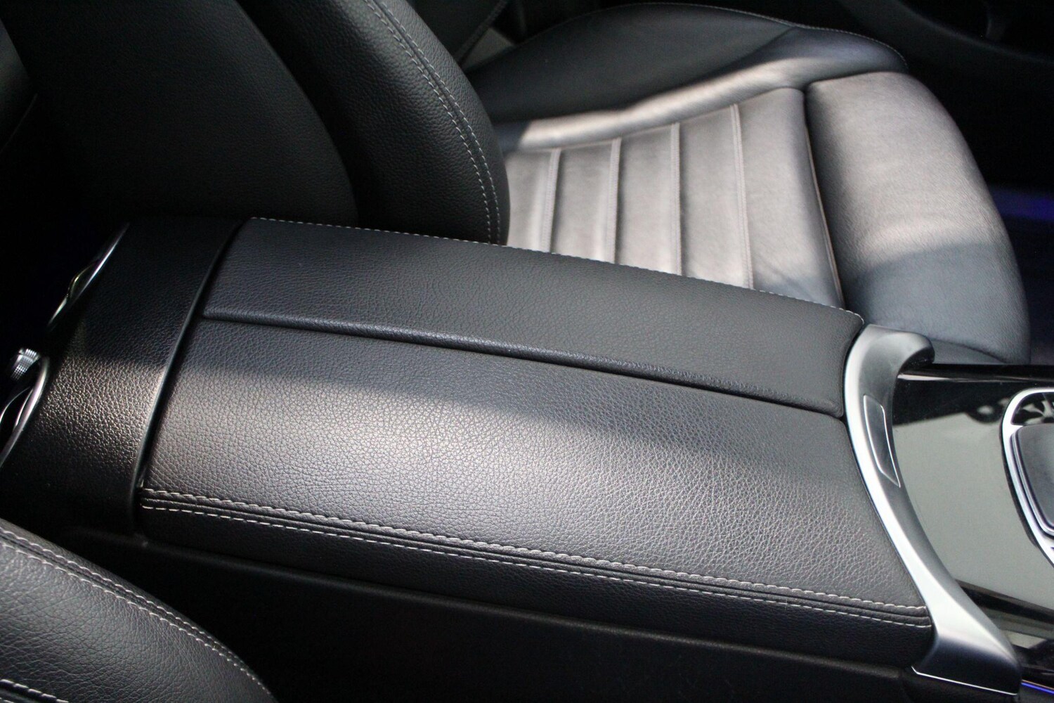 Used Mercedes-Benz EQC for sale - 77909407: Photo 86