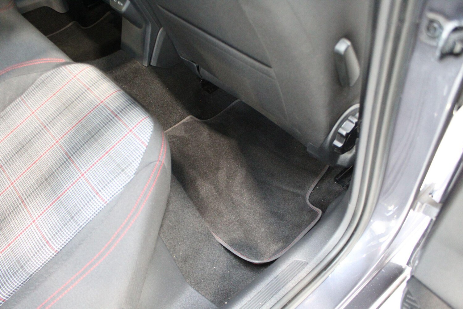 Used Volkswagen Polo for sale - 77908765: Photo 34