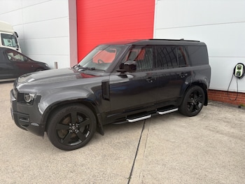 Used Land Rover Defender 2023 for sale - 78775842: Photo