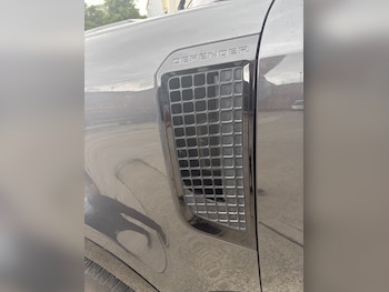 Used Land Rover Defender 2023 for sale - 78775842: Photo