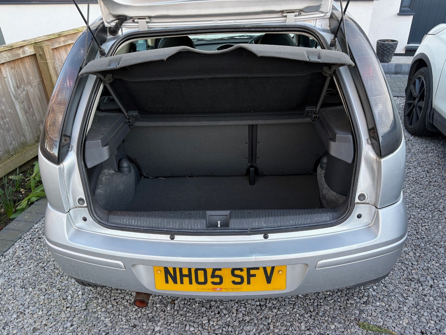 Used Vauxhall Corsa 2005 for sale - 77963660: Photo 7