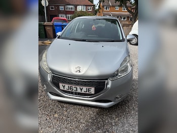 Used Peugeot 208 2013 for sale - 79127520: Photo