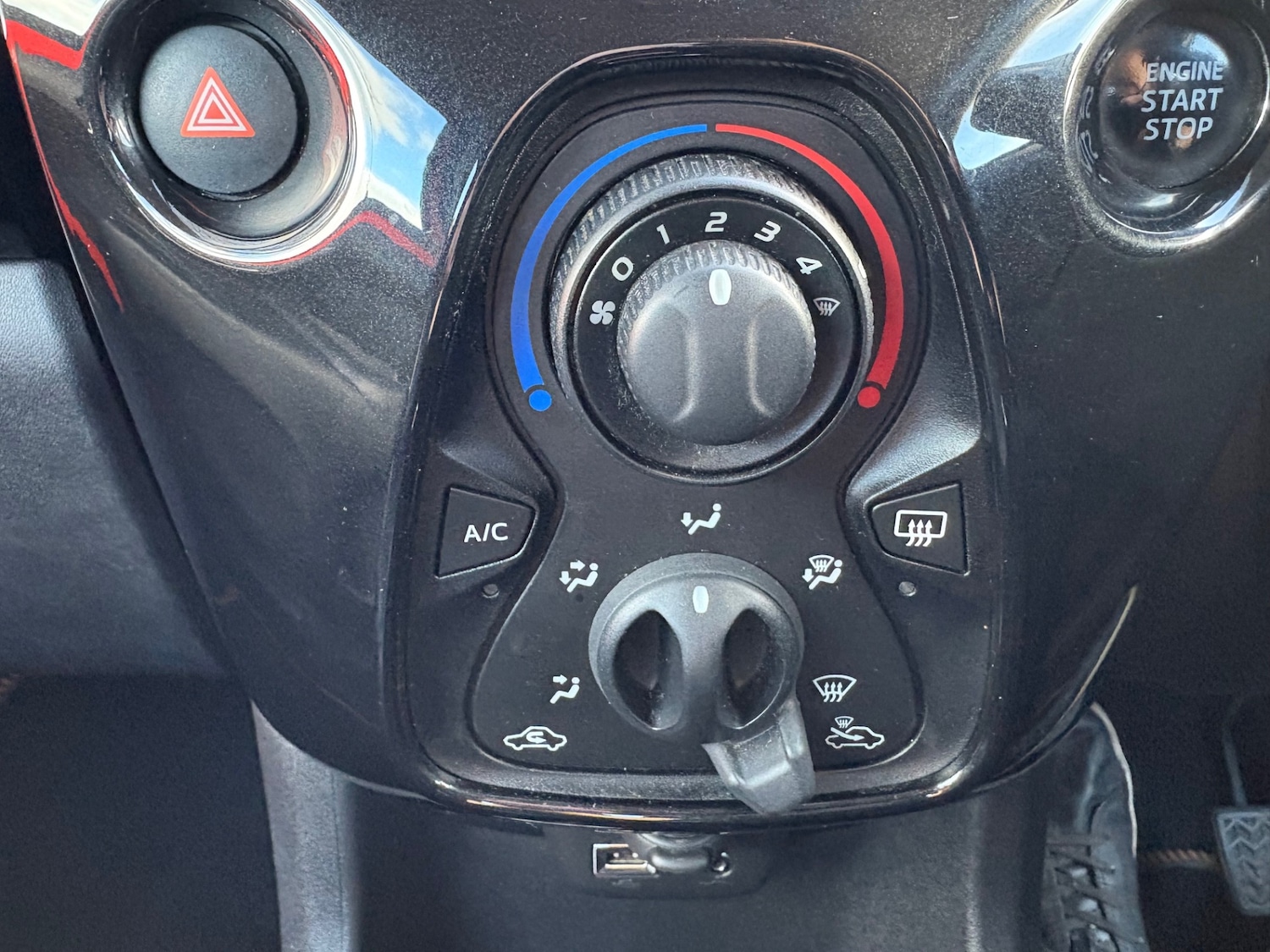 Used Toyota AYGO 2014 for sale - 78027546: Photo 20