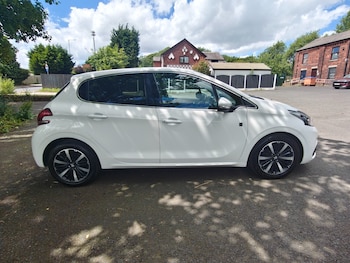 Used Peugeot 208 2019 for sale - 79048059: Photo