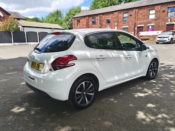 Used Peugeot 208 2019 for sale - 79048059: Photo