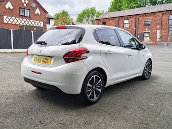 Used Peugeot 208 2019 for sale - 79048013: Photo
