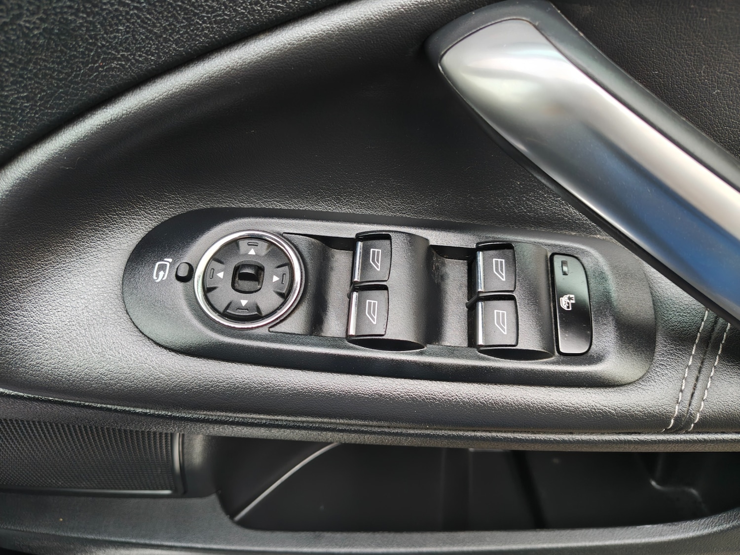 Used Ford Mondeo 2012 for sale - 77319917: Photo 20