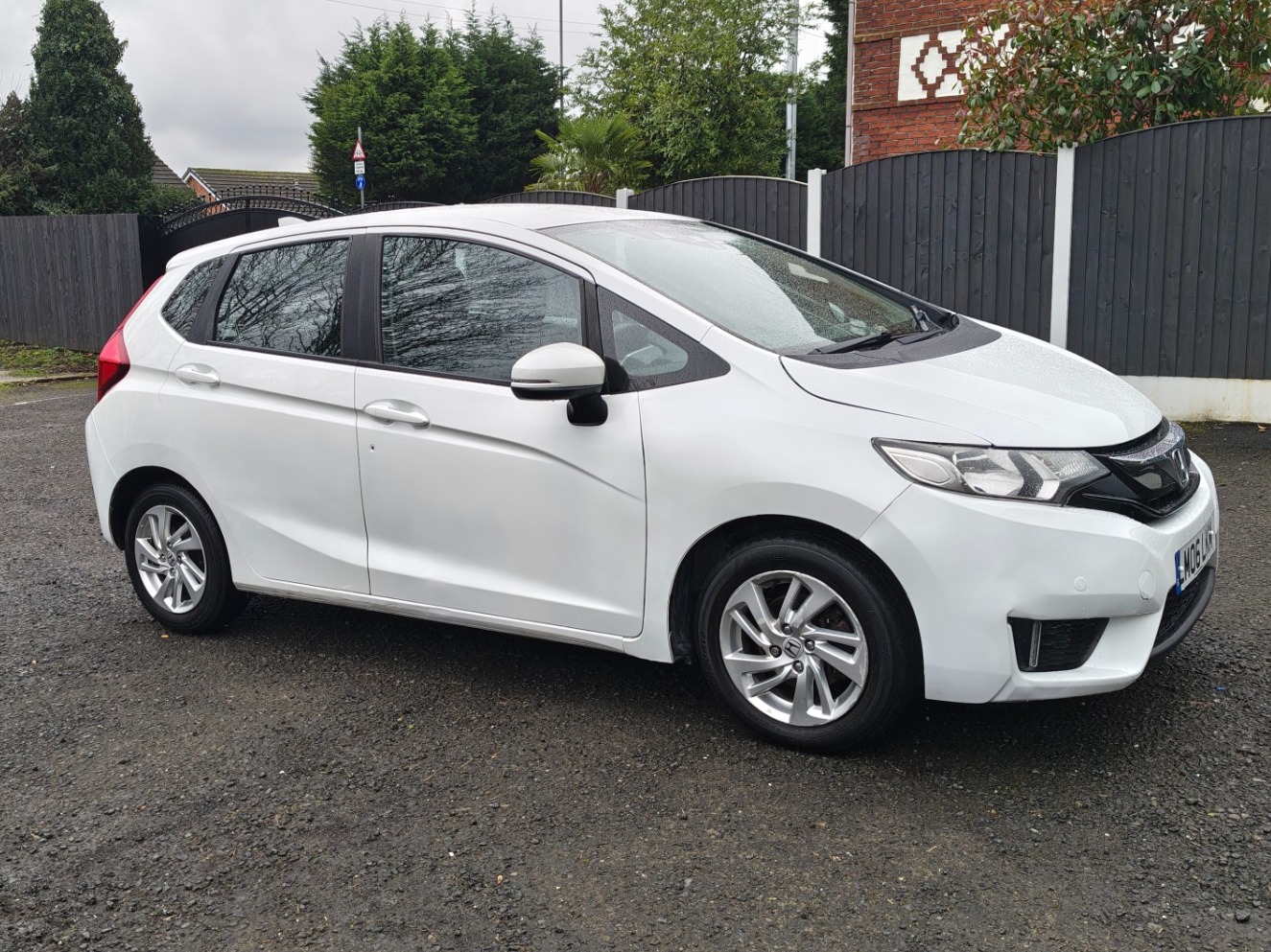 Used Honda Jazz 2015 for sale - 77632620: Photo 1