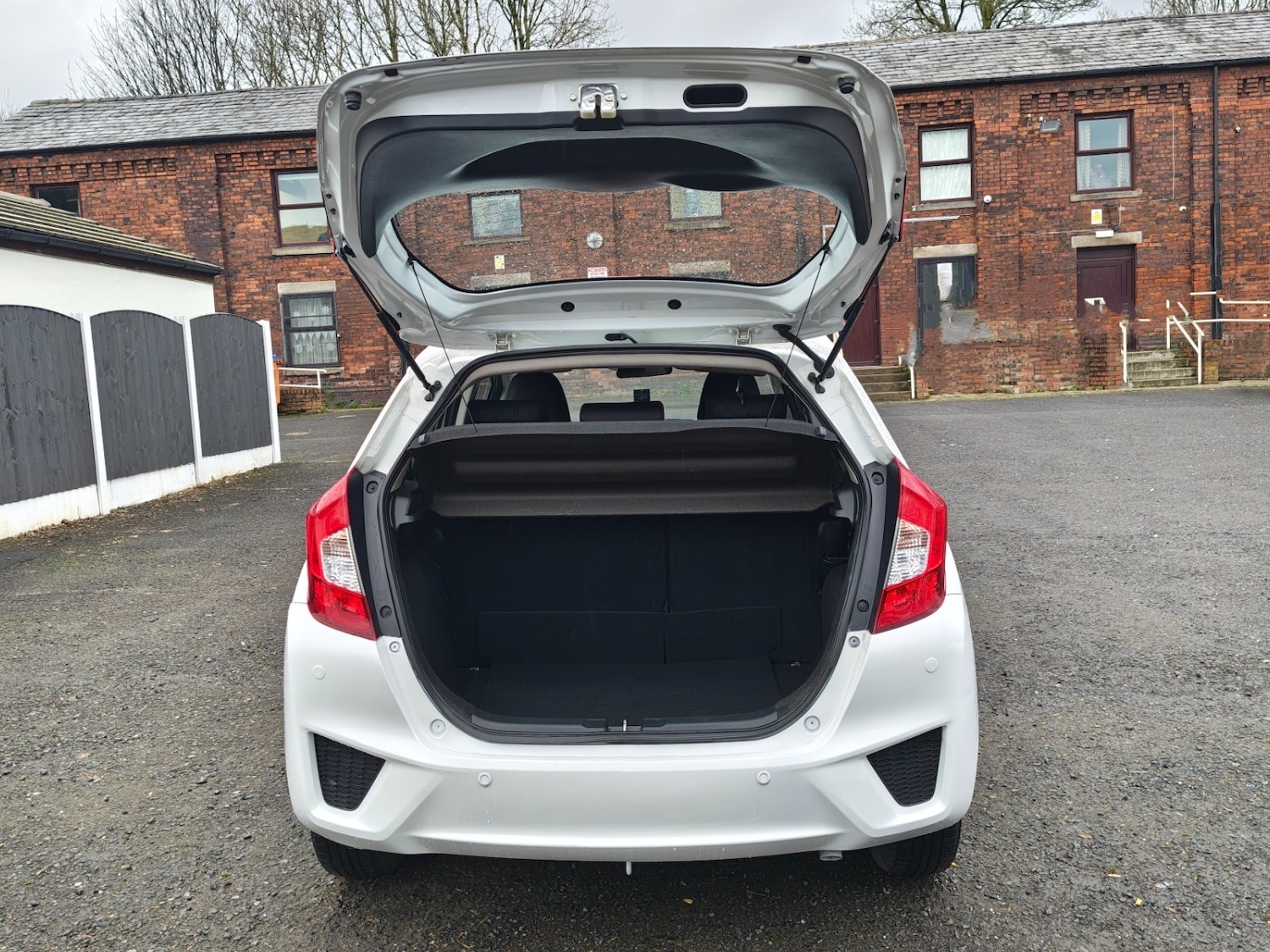 Used Honda Jazz 2015 for sale - 77632620: Photo 17