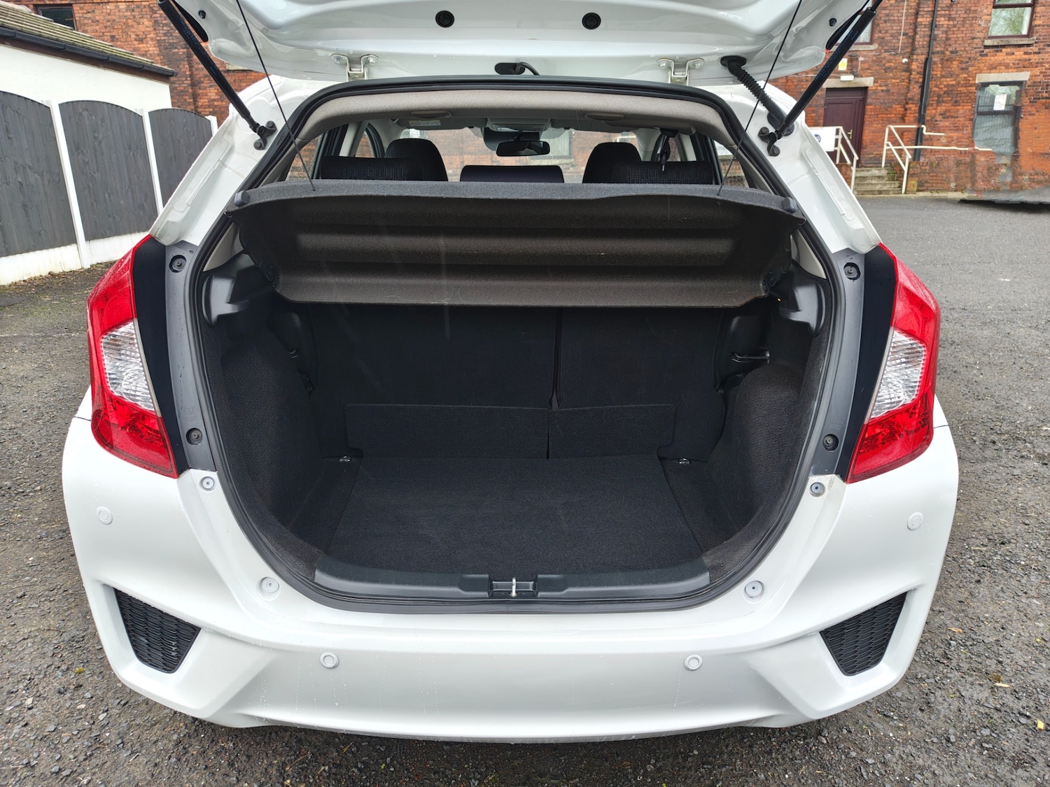 Used Honda Jazz 2015 for sale - 77632620: Photo 18