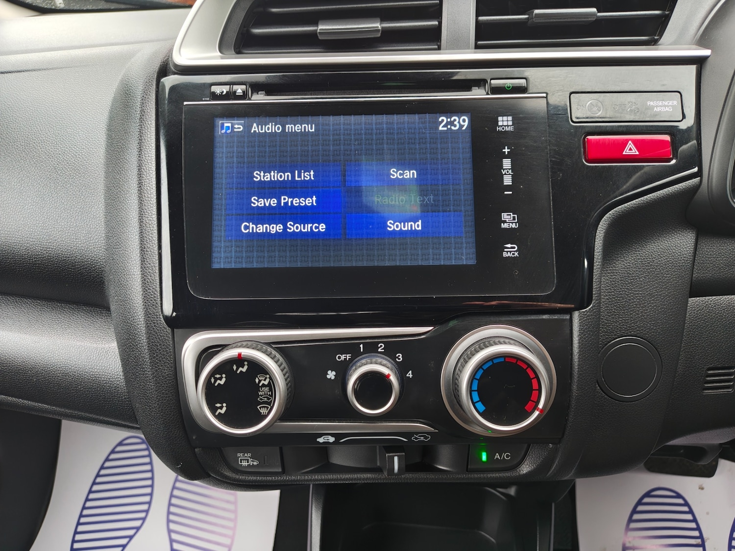 Used Honda Jazz 2015 for sale - 77632620: Photo 24