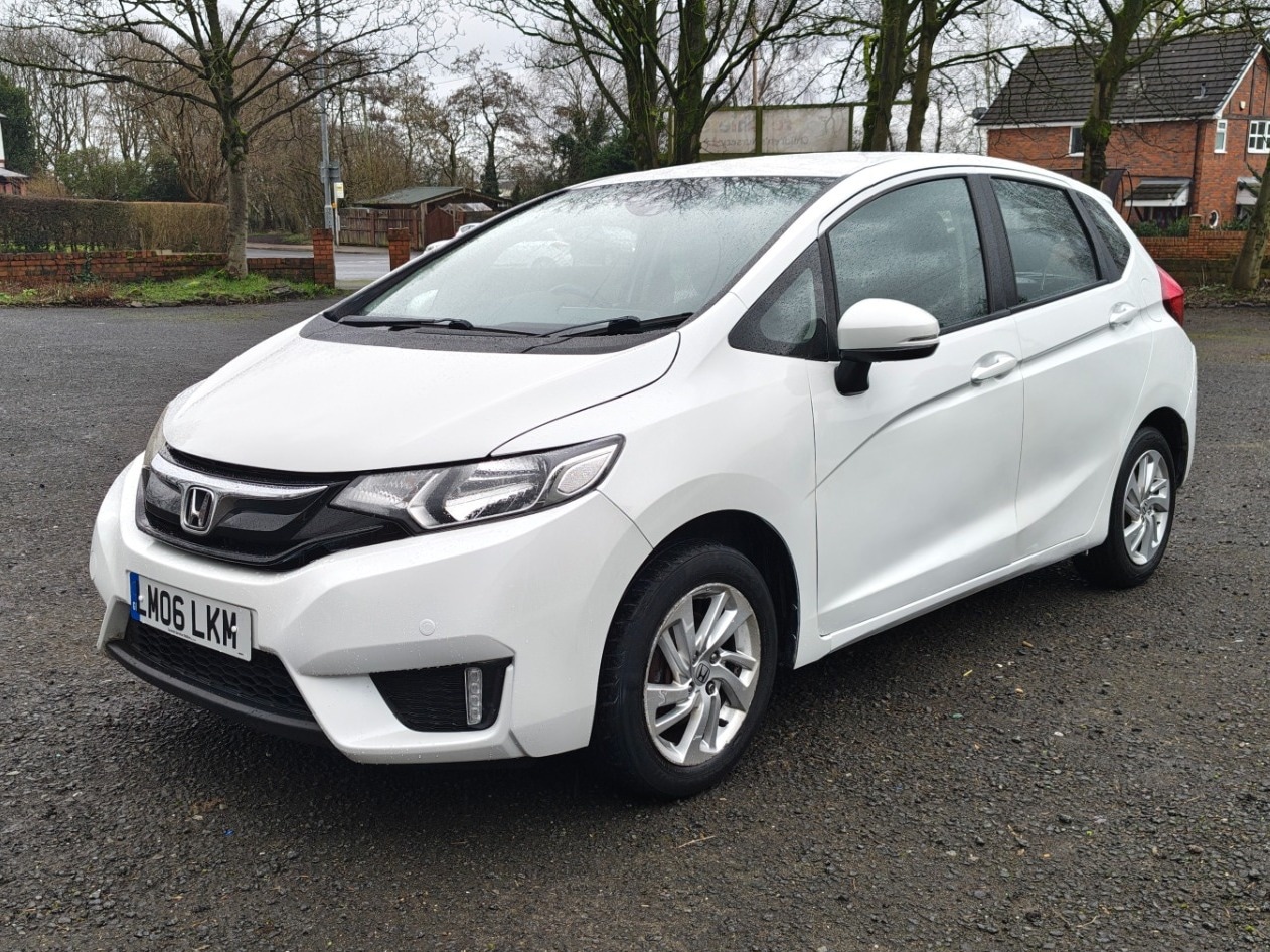 Used Honda Jazz 2015 for sale - 77632620: Photo 7