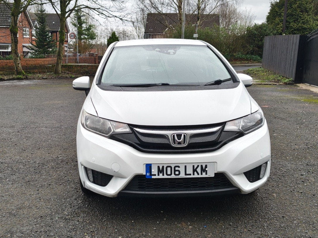 Used Honda Jazz 2015 for sale - 77632620: Photo 8
