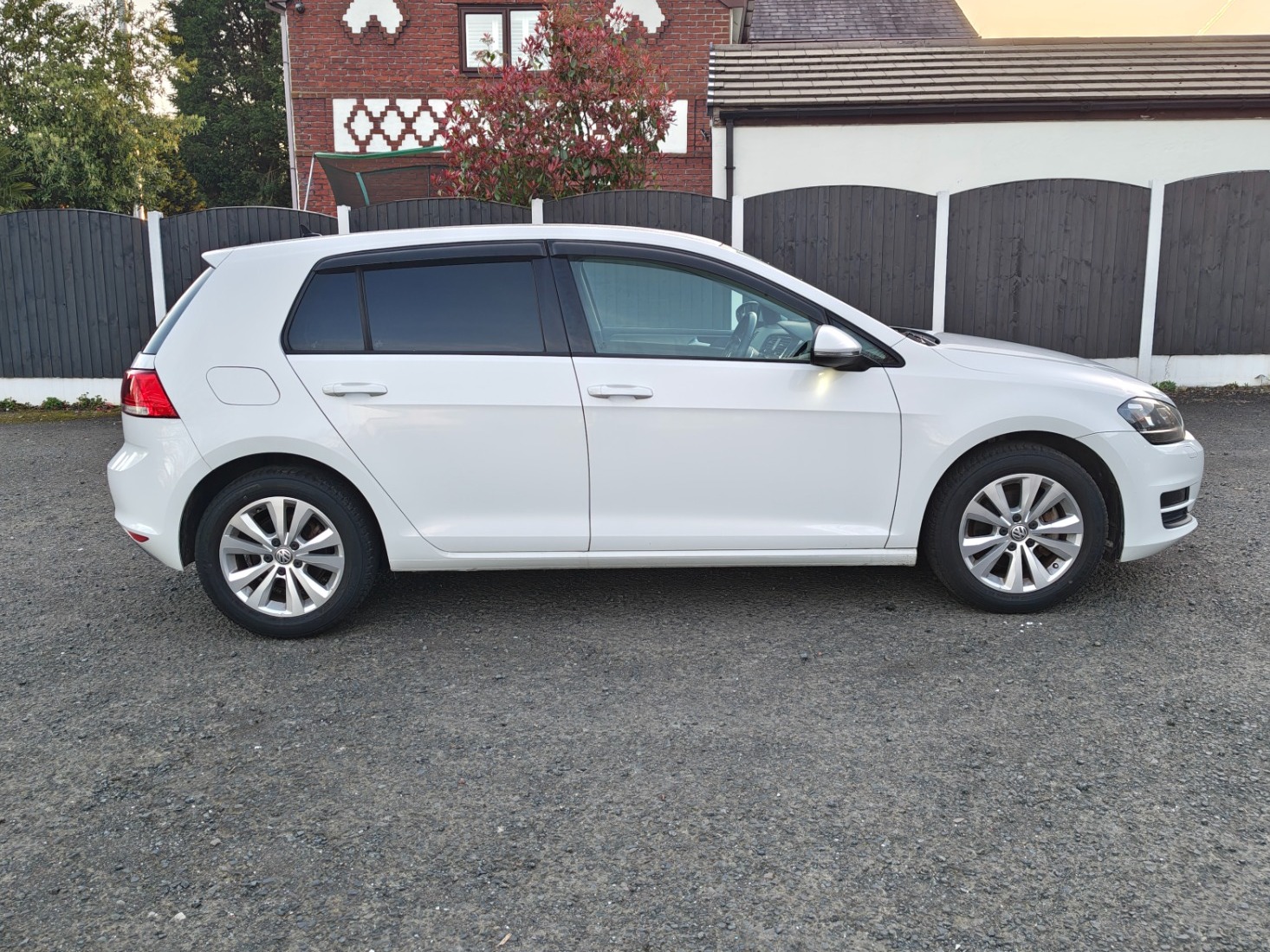 Used Volkswagen Golf 2014 for sale - 78168222: Photo 2