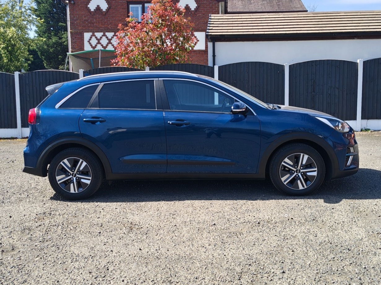 Used Kia Niro 2022 for sale - 78177097: Photo 2