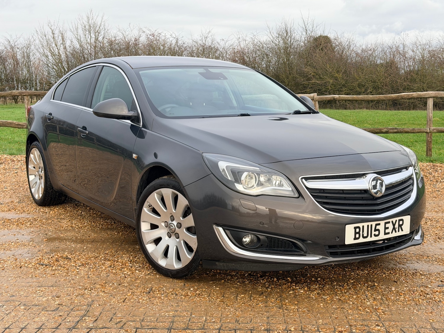 Used Vauxhall Insignia 2015 for sale - 76885164: Photo 1