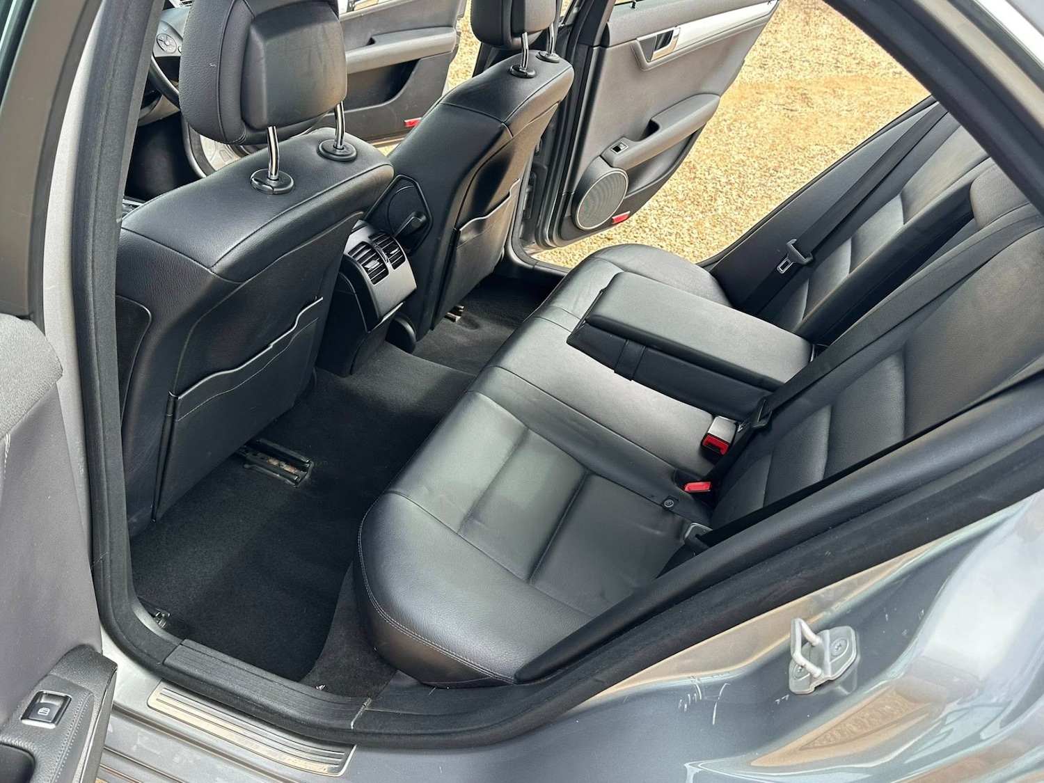 Used Mercedes-Benz C Class 2010 for sale - 76407666: Photo 21